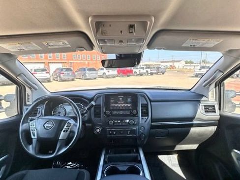Certified 2024 Nissan Titan SV w/ SV Convenience Package RWD image 32