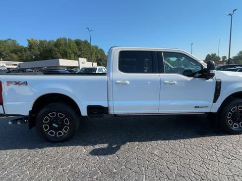Used 2026 Ford F250 Platinum AWD/4WD image 9