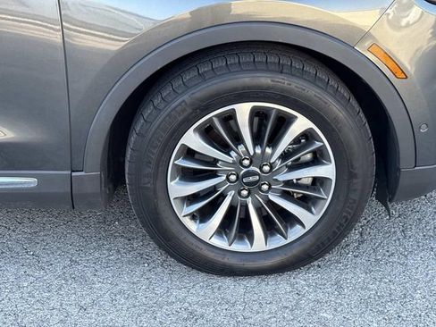 Used 2020 Lincoln Nautilus Reserve AWD/4WD image 9