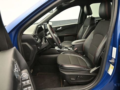Used 2023 Ford Escape ST-Line w/ Tech Pack #1 FWD image 37