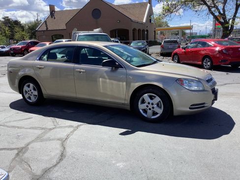 Used 2008 Chevrolet Malibu LS image 9