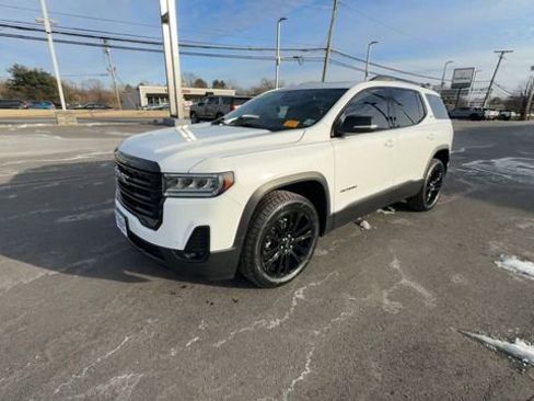 Used 2023 GMC Acadia SLT w/ Elevation Edition image 4