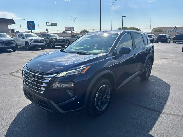 Used 2025 Nissan Rogue SV FWD image 9