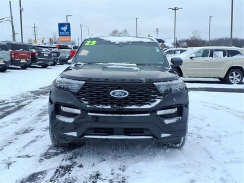 Certified 2023 Ford Explorer ST-Line w/ Class IV Trailer Tow Package image 2