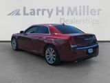 Used 2018 Chrysler 300 Limited image 3