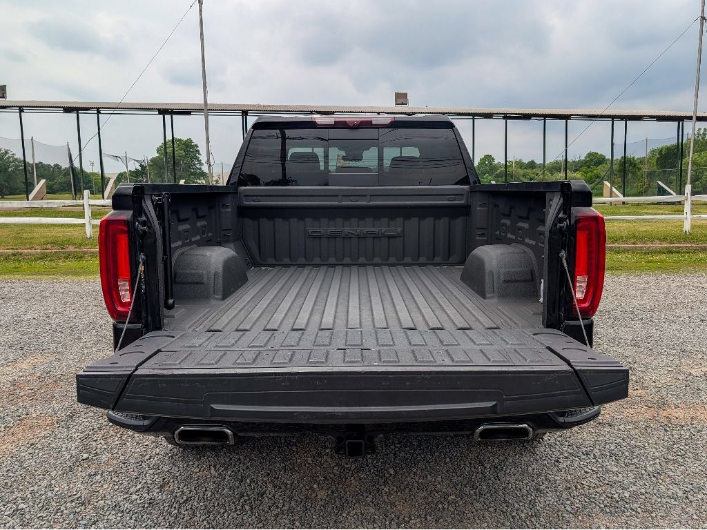Used 2023 GMC Sierra 1500 Denali w/ Denali Reserve Package AWD/4WD image 8