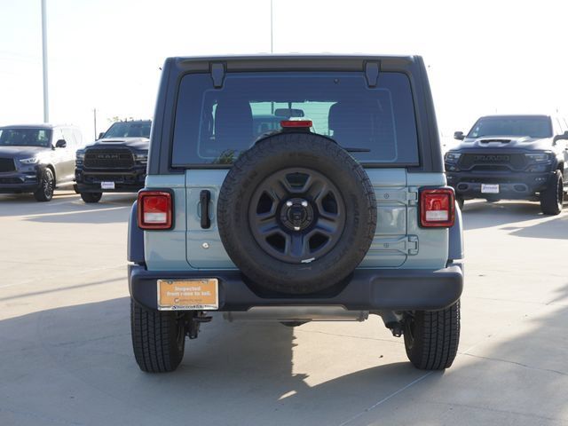 Used 2024 Jeep Wrangler Unlimited Sport AWD/4WD image 7