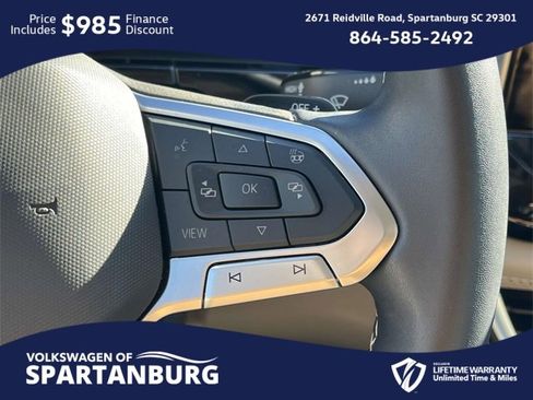 Used 2025 Volkswagen Atlas SE image 22