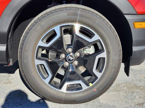 Certified 2024 Ford Bronco Sport Outer Banks w/ Tech Package image 30