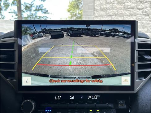 Used 2026 Toyota Tundra Limited AWD/4WD image 25