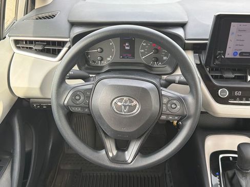 Used 2024 Toyota Corolla LE image 24