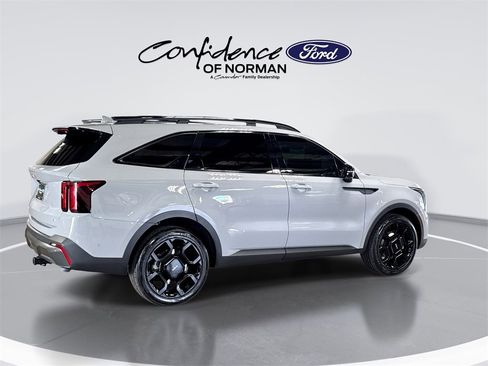 Used 2024 Kia Sorento SX Prestige image 9
