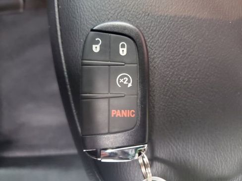 Certified 2022 Jeep Compass Limited image 31