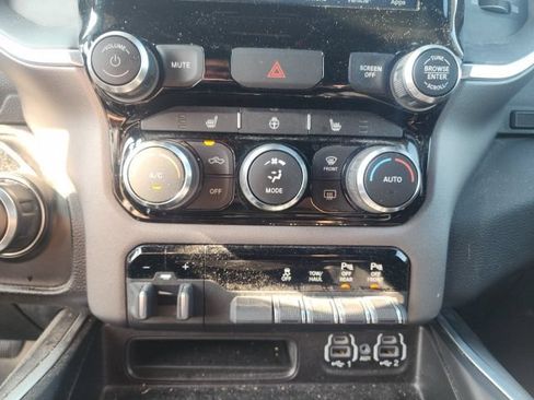 Used 2022 RAM 1500 Big Horn AWD/4WD image 10