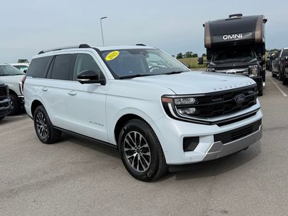 Used 2025 Ford Expedition Platinum