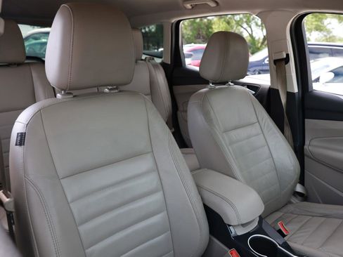 Used 2015 Ford Escape Titanium w/ Equipment Group 301A FWD image 16
