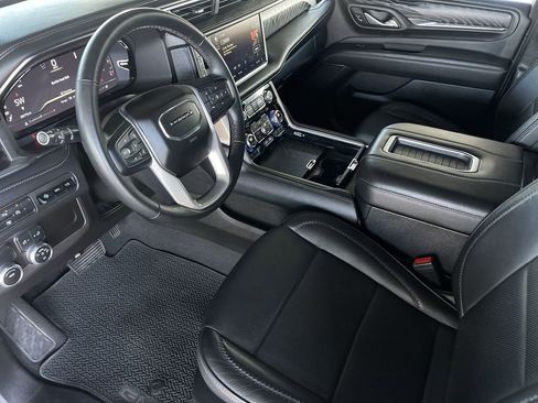 Used 2023 GMC Yukon Denali image 10