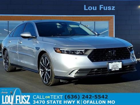 Used 2024 Honda Accord Touring image 1