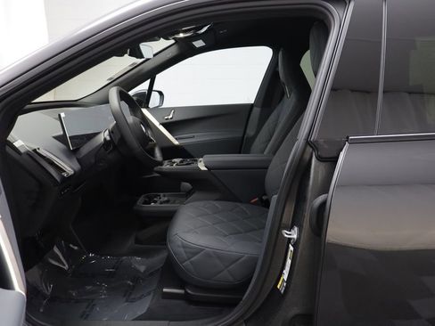 New 2026 BMW iX xDrive45 w/ Premium Package image 6
