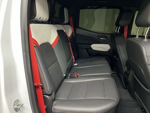 Used 2024 GMC Canyon AT4X w/ AT4X AEV Edition image 26