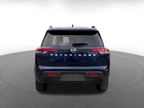 Used 2025 Nissan Pathfinder SV image 12