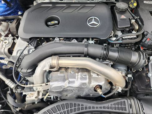 Used 2024 Mercedes-Benz GLB 250 GLB 250 image 30