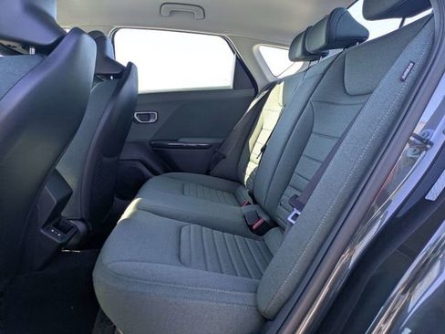 New 2025 Kia K4 EX image 12