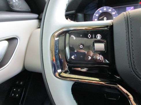 Used 2026 Land Rover Range Rover Velar Dynamic SE AWD/4WD image 34