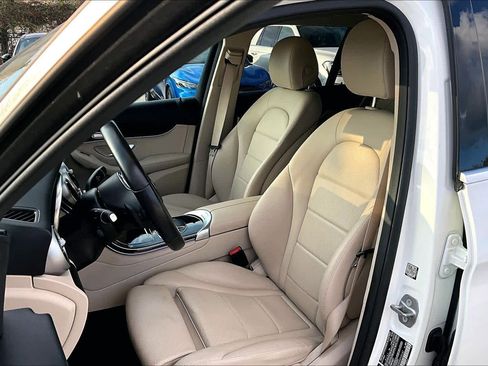 Certified 2021 Mercedes-Benz GLC 300 w/ Driver Assistance Package image 15