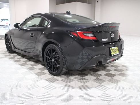 Used 2024 Toyota GR86 Premium RWD image 8