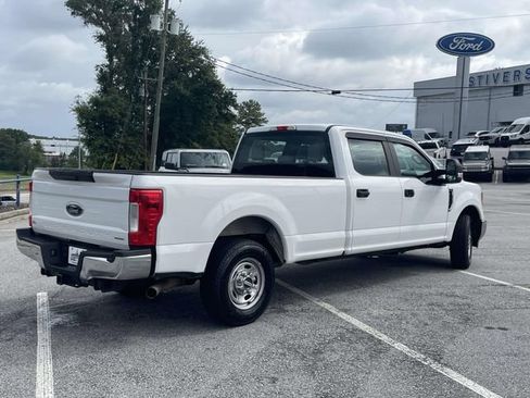 Used 2017 Ford F250 XL w/ Power Equipment Group RWD image 3