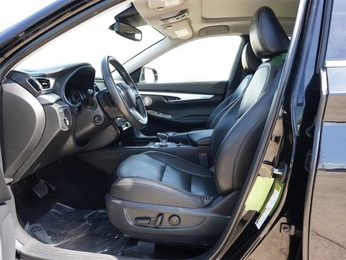 Used 2019 INFINITI QX50 Essential w/ Premium Heat Package image 17