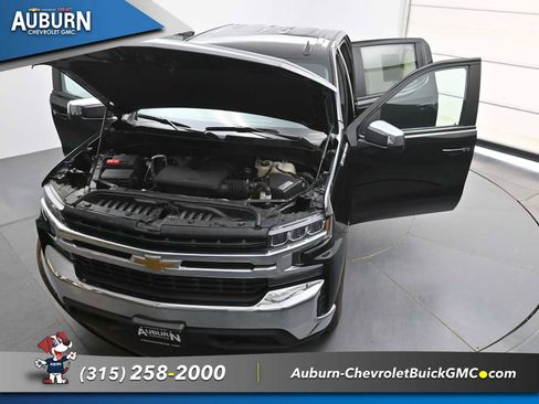 Used 2021 Chevrolet Silverado 1500 LT w/ Bed Protection Package AWD/4WD image 36
