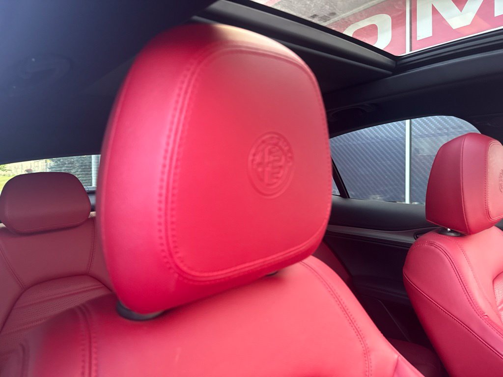 Used 2024 Alfa Romeo Stelvio Veloce AWD/4WD image 71