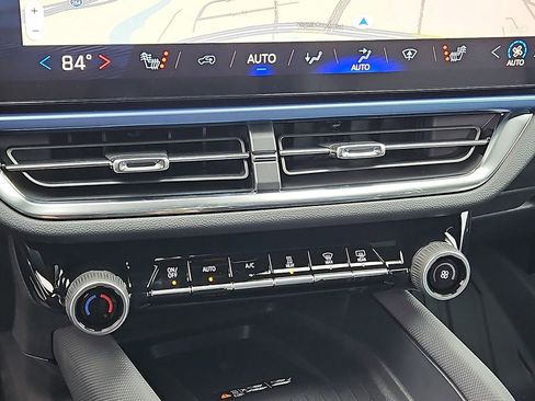 New 2026 Chevrolet Equinox EV LT image 12