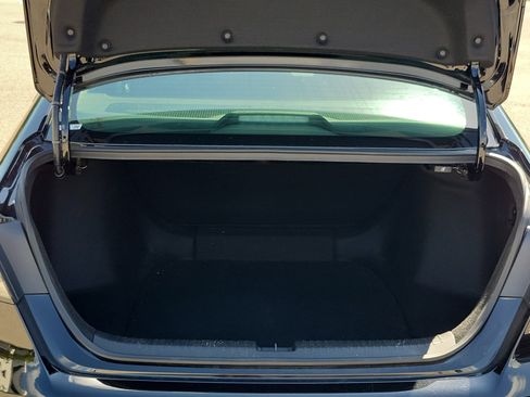 Used 2025 Honda Accord LX image 9