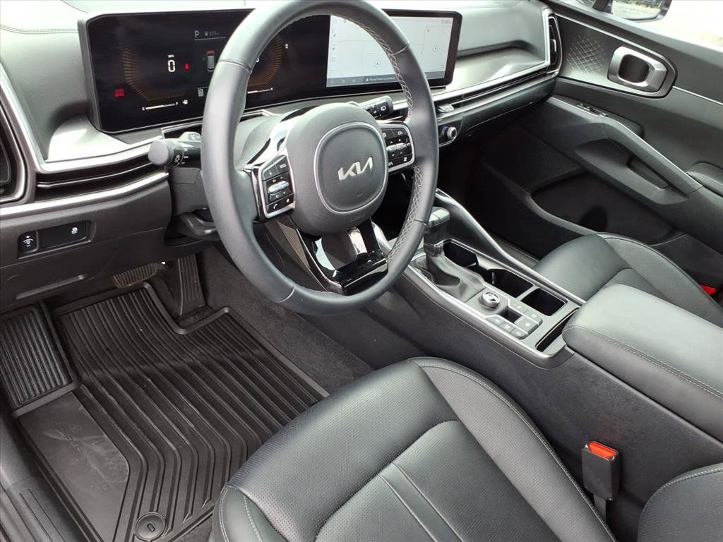 Used 2025 Kia Sorento S w/ Panoramic Sunroof Package FWD image 11