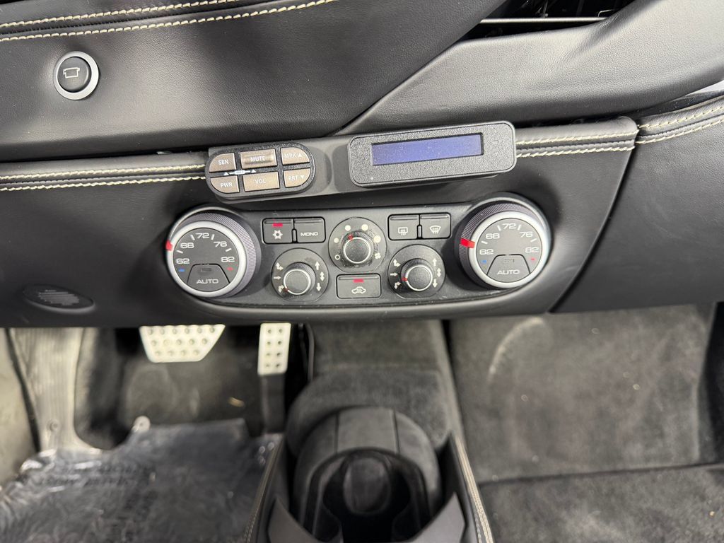 Used 2018 Ferrari 488 Spider RWD image 13