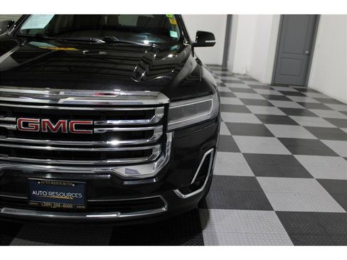 Used 2023 GMC Acadia SLT image 8