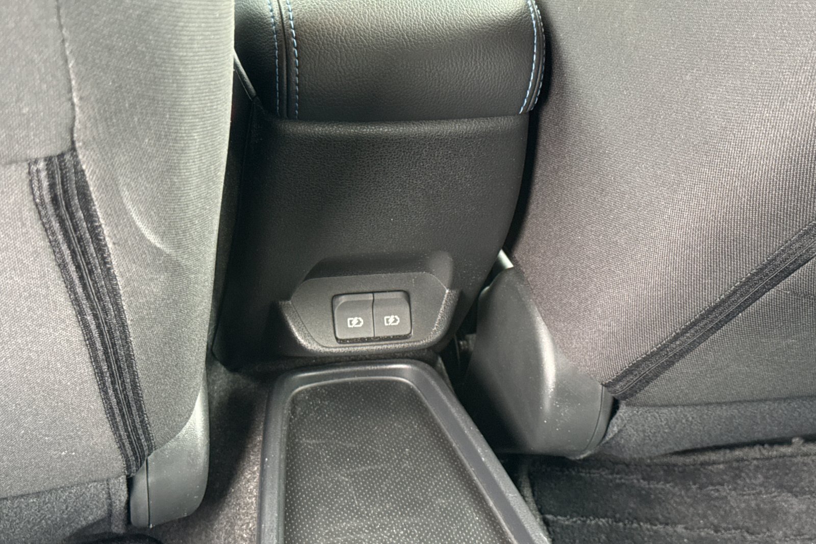 Used 2025 Nissan Leaf S FWD image 44
