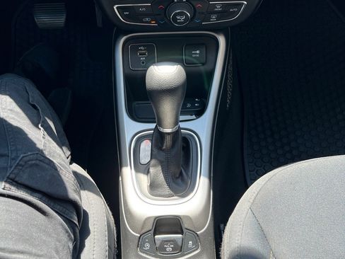 Used 2019 Jeep Compass Sport w/ Cold Weather Group image 31