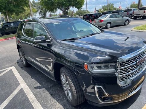 Used 2021 GMC Acadia Denali w/ Denali Technology Package FWD image 2