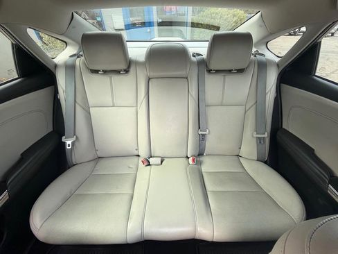 Used 2017 Toyota Avalon Limited w/ All Weather Liner Package FWD image 20