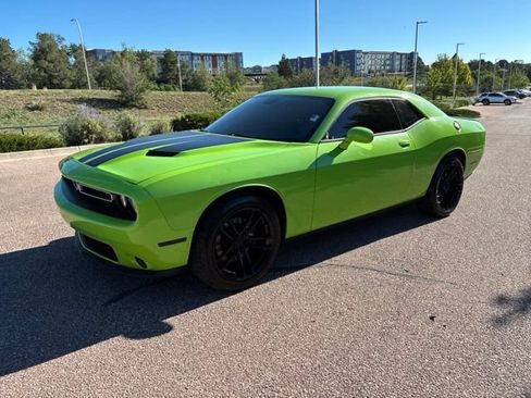 Used 2015 Dodge Challenger R/T w/ Quick Order Package 22B R/T RWD image 3