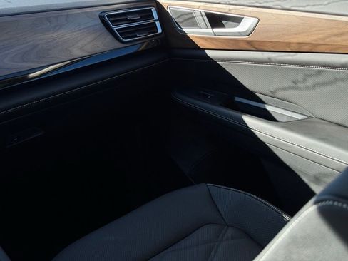 New 2026 Volkswagen Atlas SE image 30