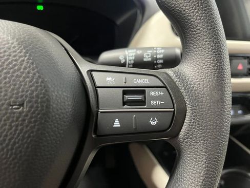 New 2026 Honda HR-V LX image 17