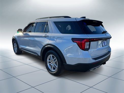 New 2025 Ford Explorer Active w/ Active Comfort Package image 5