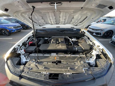 Used 2024 Chevrolet Colorado W/T image 28