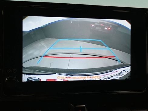 Used 2025 Toyota Corolla LE image 29