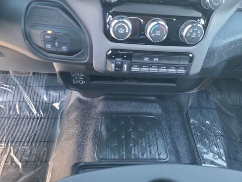 New 2026 RAM 5500 Tradesman AWD/4WD image 25
